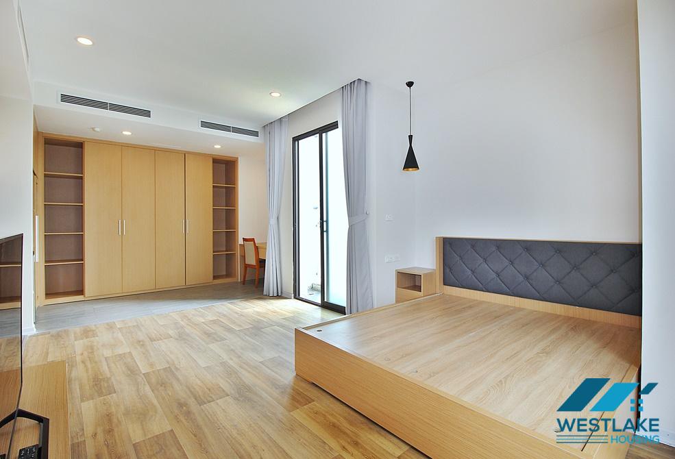 Căn Hộ 4 Phòng Ngủ Mới Rông Thoáng Mát Cho Thuê Tại Khu Vực Tây Hồ