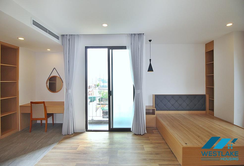 Căn Hộ 4 Phòng Ngủ Mới Rông Thoáng Mát Cho Thuê Tại Khu Vực Tây Hồ