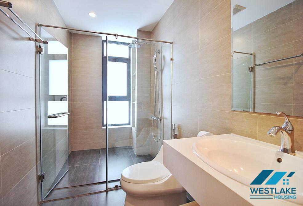 Căn Hộ 4 Phòng Ngủ Mới Rông Thoáng Mát Cho Thuê Tại Khu Vực Tây Hồ