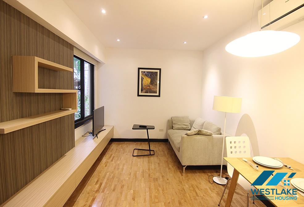 A cozy 1 bedroom apartment for rent in Vong thi, Tay ho