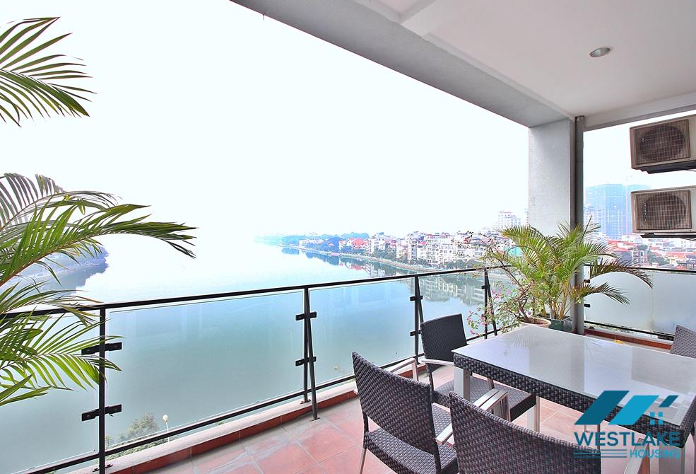 Stunning lake view 02 bedrooms apartment for rent on Xuan Dieu street, Tay Ho, Ha Noi