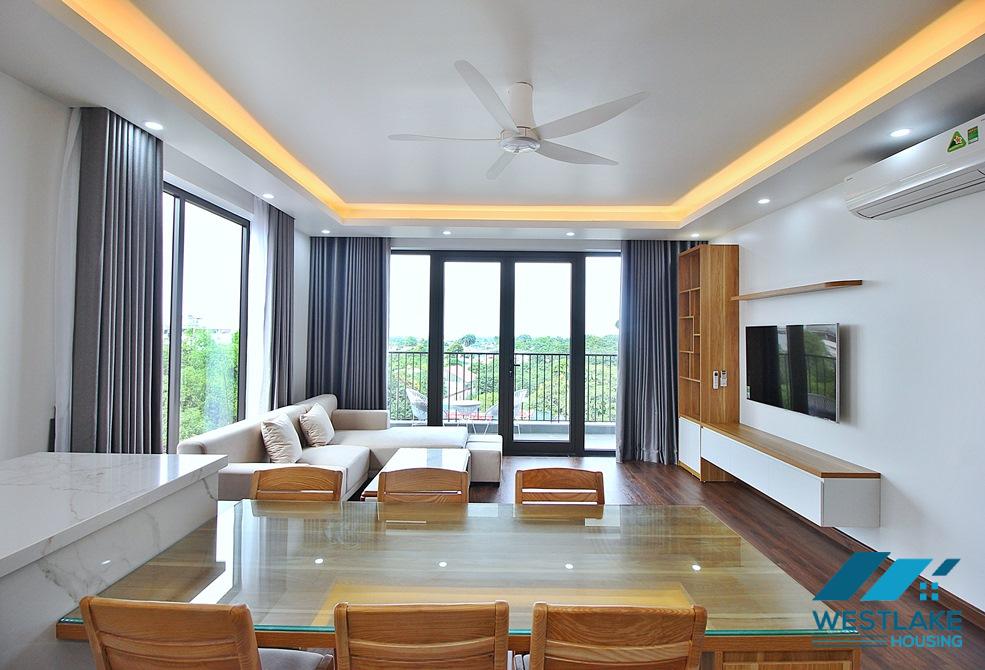 A bright and beautiful 02 bedrooms apartment for rent in Tay Ho, Ha Noi