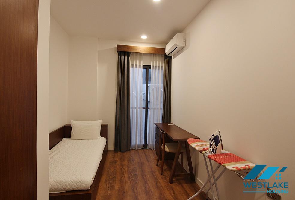 Cho Thuê Căn Hộ 3 Phòng Ngủ Tuyệt Đẹp Trên Phố Đặng Thai Mai Tây Hồ, Hà Nội