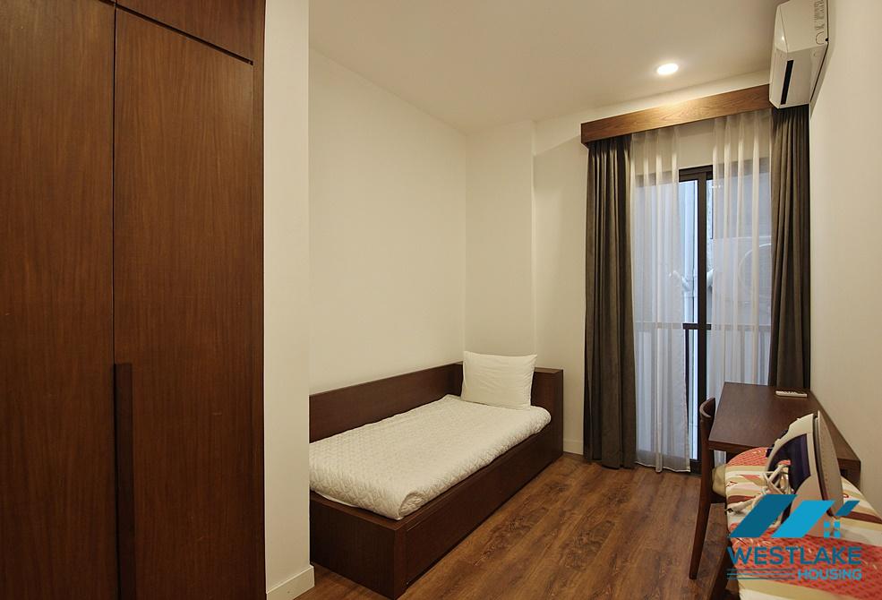 Cho Thuê Căn Hộ 3 Phòng Ngủ Tuyệt Đẹp Trên Phố Đặng Thai Mai Tây Hồ, Hà Nội