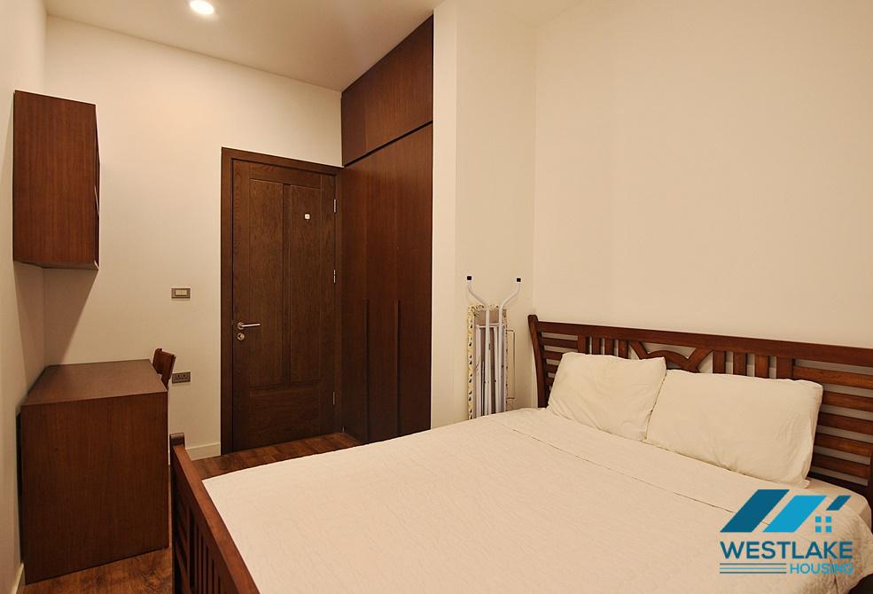 Cho Thuê Căn Hộ 3 Phòng Ngủ Rộng Đẹp Trên Phố Đặng Thai Mai, Tây Hồ