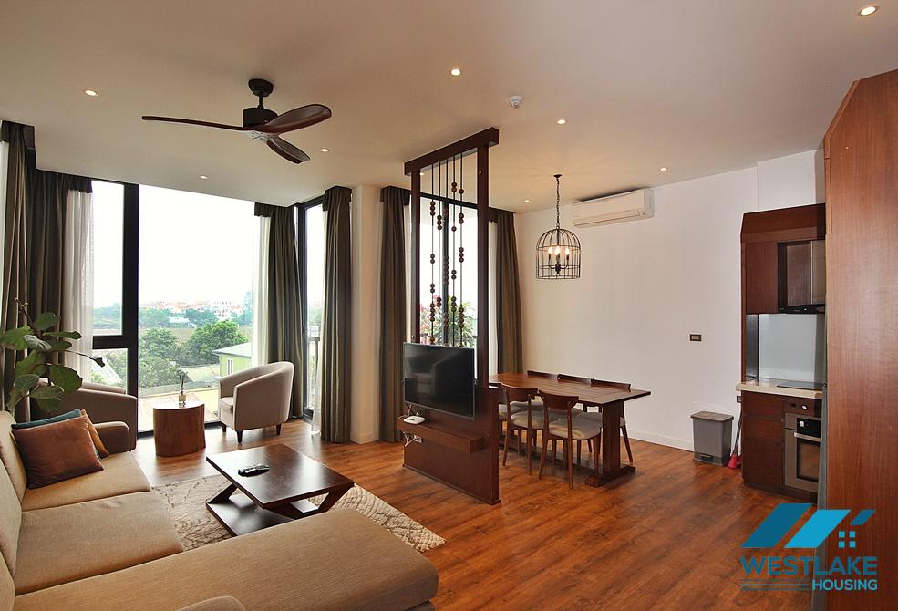 Cho Thuê Căn Hộ 3 Phòng Ngủ Rộng Đẹp Trên Phố Đặng Thai Mai, Tây Hồ