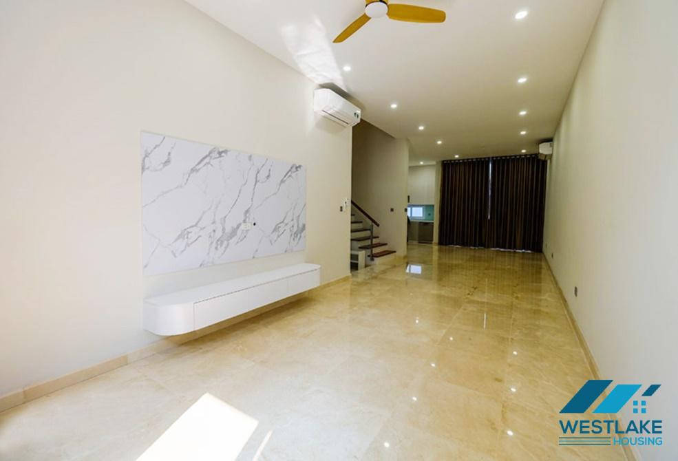 Nhà mới thiết kế đẹp cho thuê tại khu Ciputra, Hà Nội