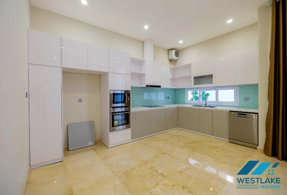 Nhà mới thiết kế đẹp cho thuê tại khu Ciputra, Hà Nội