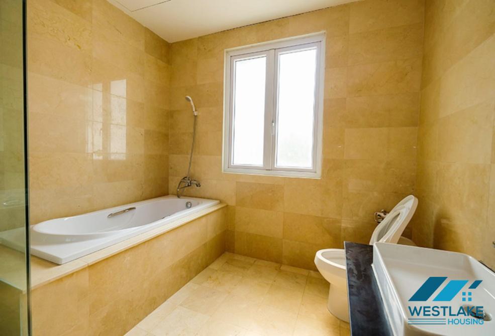 Nhà mới thiết kế đẹp cho thuê tại khu Ciputra, Hà Nội