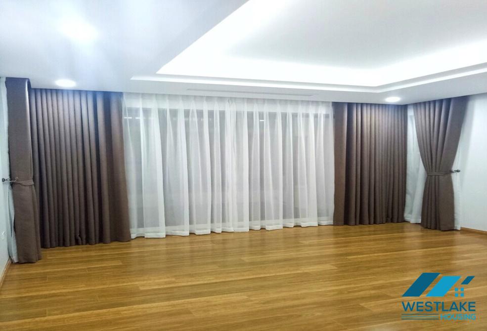 Biệt thự thiết kế sang trọng, trang trí riêng biệt có sân vườn đẹp cho thuê tại huyện Văn Giang Biệt thự thiết kế sang trọng, trang trí riêng biệt có sân vườn đẹp cho thuê tại huyện Văn Giang