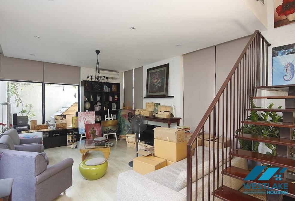 Beautiful house with garden for rent in Long Bien area