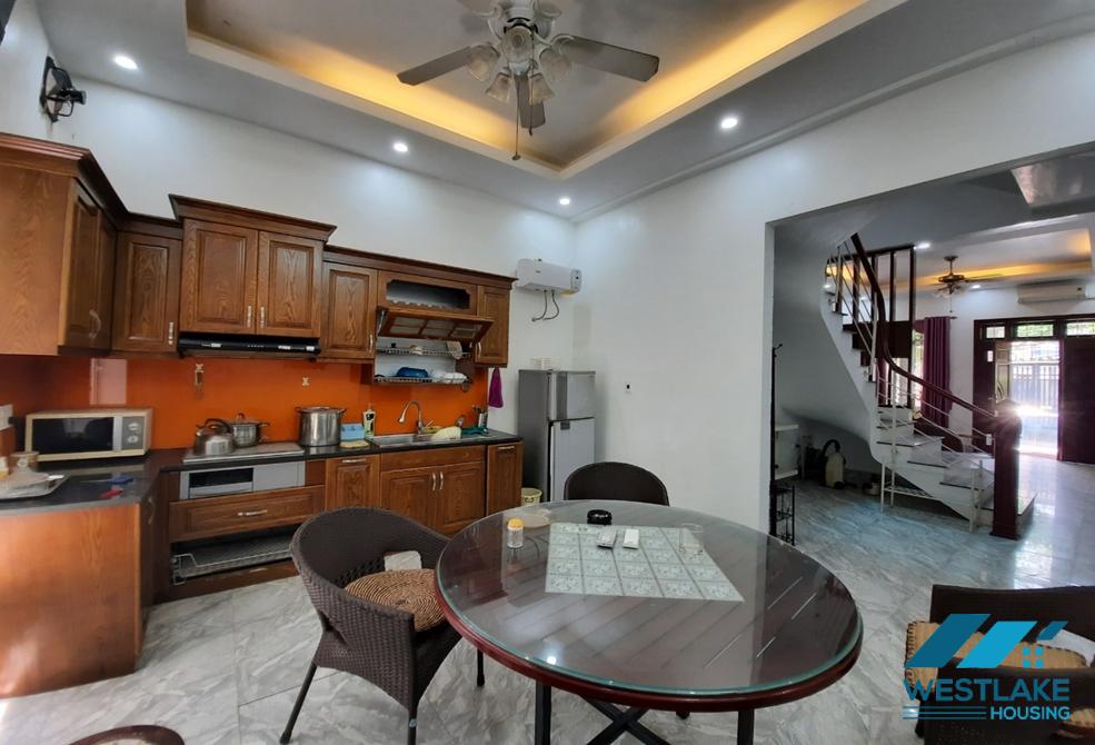 A little house with small garden for rent in Long Bien district