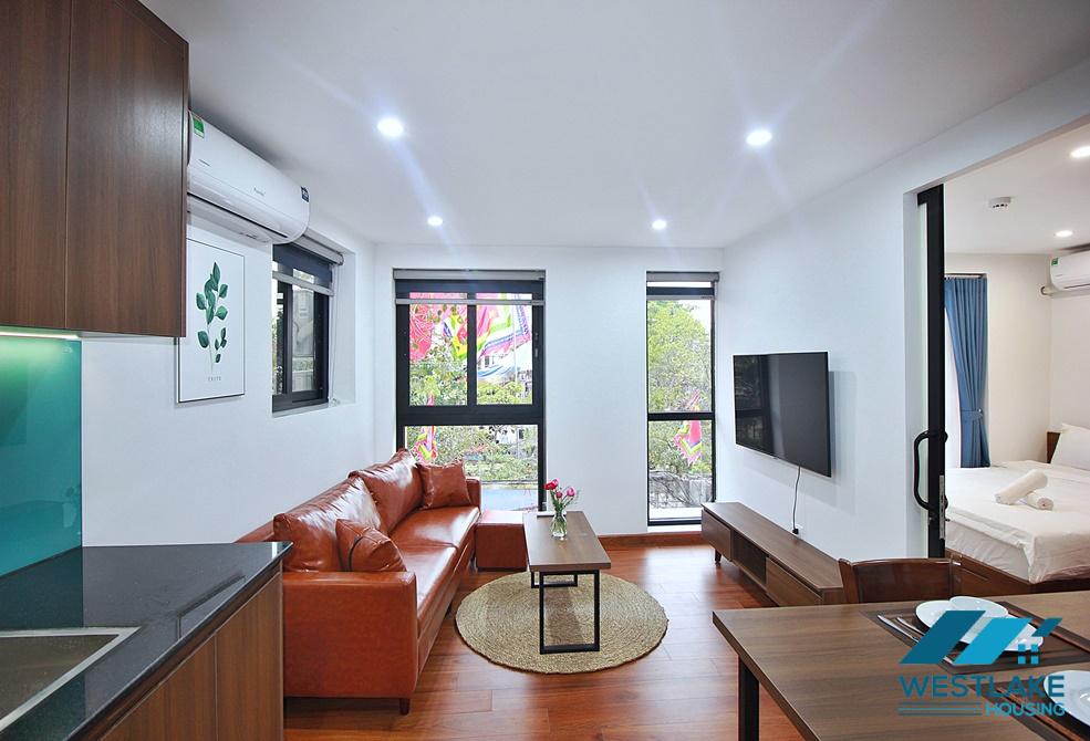 Cho Thuê Căn Hộ Mới Và Hiện Đại Tại Phố Âu Cơ, Quận Tây Hồ
