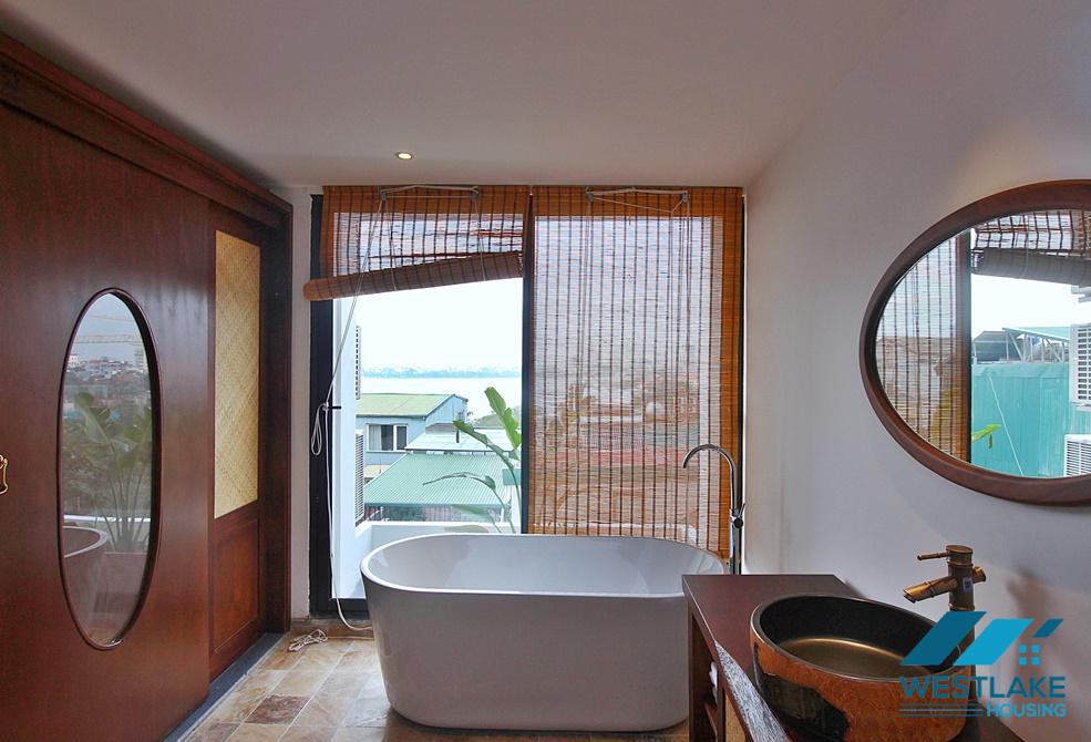 Cho Chuê Căn Hộ  2 Phòng Ngủ Đẹp Thoáng Sáng, Ban Công Rông View Hồ Tại Trung Tâm Tây Hồ, Hà Nội