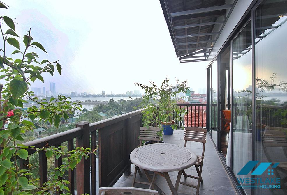 Căn Hộ 2 Phòng Ngủ Mới View Hồ Tuyệt Đẹp Cho Thuê Tại Đặng Thai Mai, Tây Hồ
