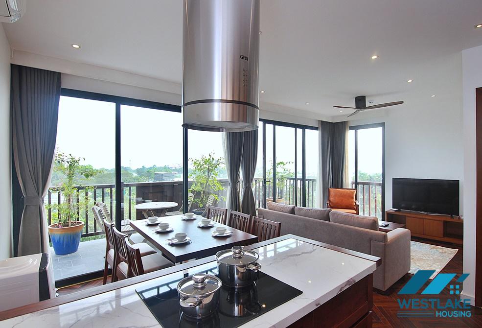 Căn Hộ 2 Phòng Ngủ Mới View Hồ Tuyệt Đẹp Cho Thuê Tại Đặng Thai Mai, Tây Hồ