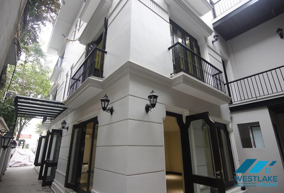Biệt thự liền kề mới cải tạo cho thuê kinh doanh hoặc làm văn phòng tại Hoàn Kiếm