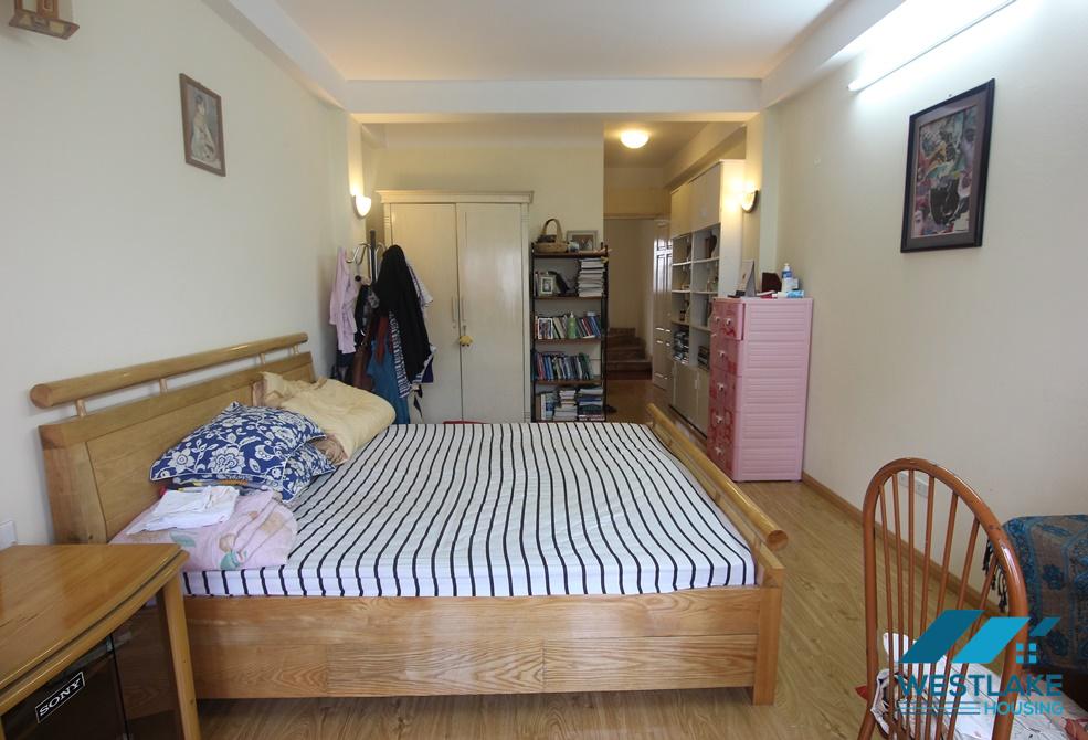 A 2 bedroom house in Tay ho area for rent