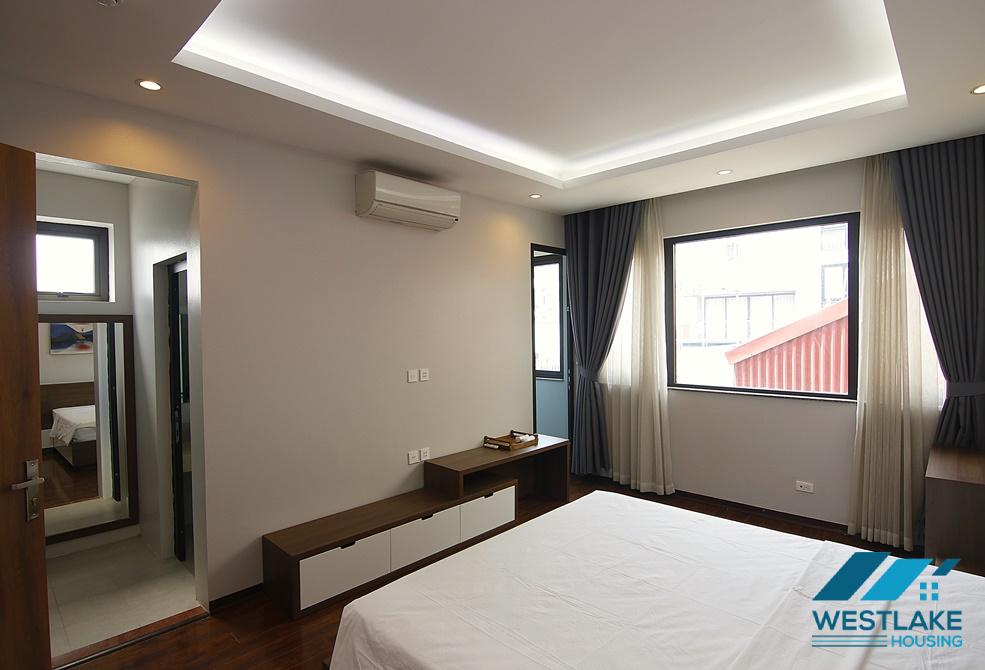 Fashionable layouts with modern design apartment for rent in Ba Dinh, Ha Noi