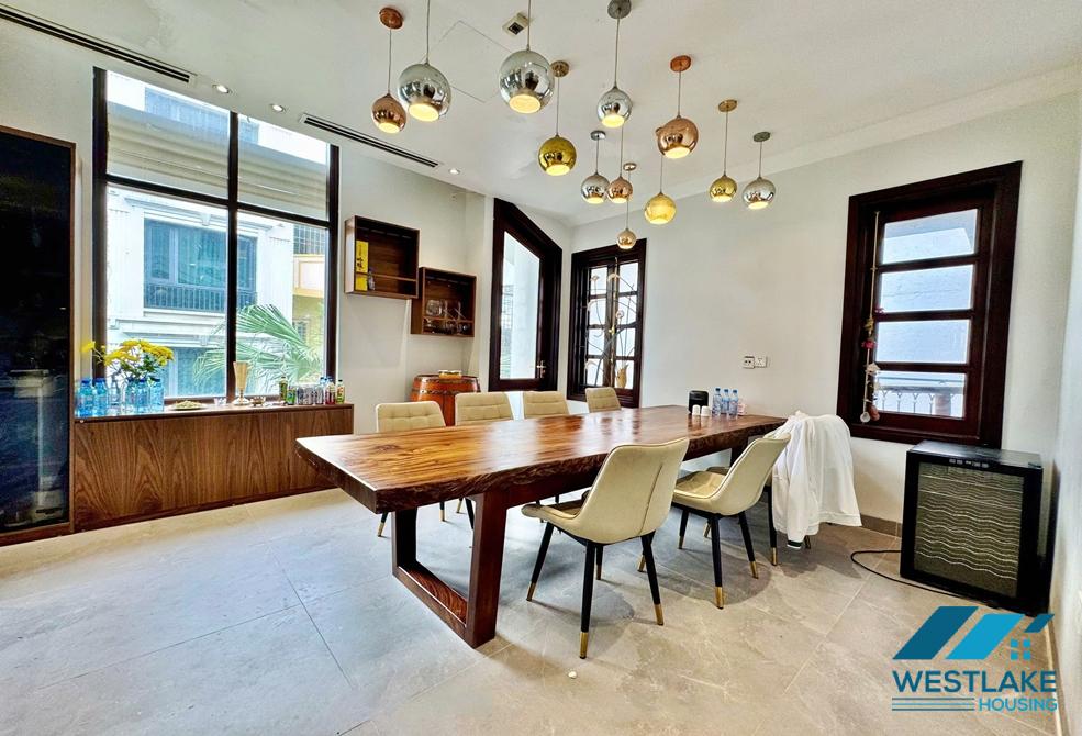 Garden 4 bedrooms house for rent in Tay Ho, Ha Noi