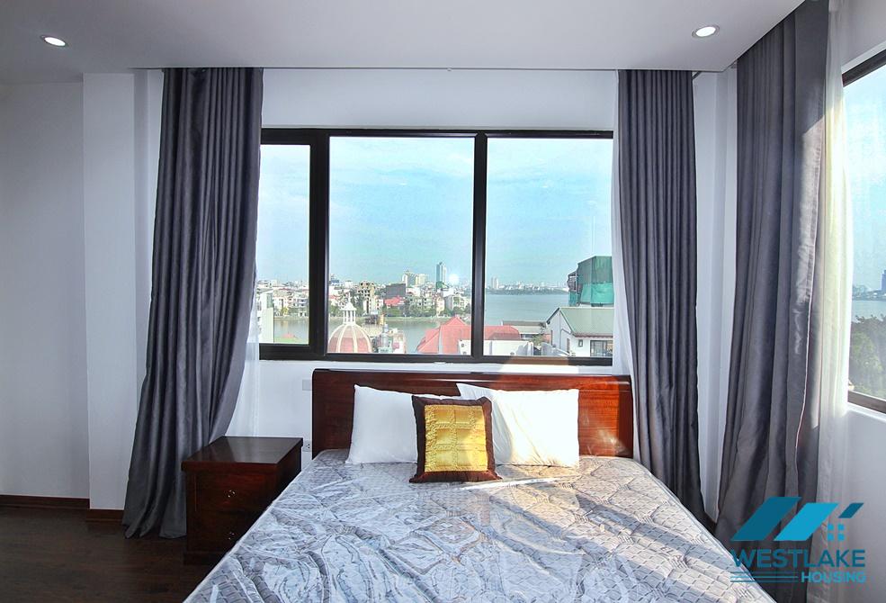 Lake view one bedroom apartment for rent in Xuan Dieu, Tay Ho
