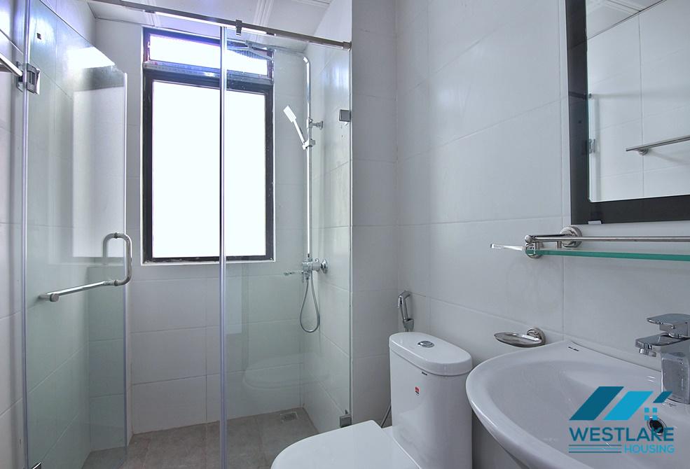 Lake view one bedroom apartment for rent in Xuan Dieu, Tay Ho