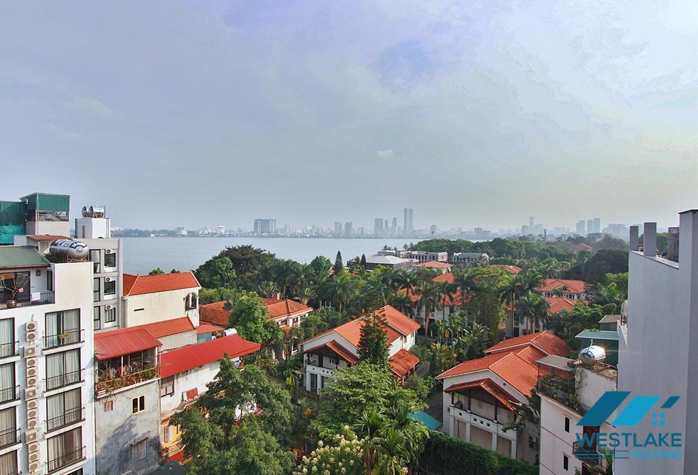 Lake view one bedroom apartment for rent in Xuan Dieu, Tay Ho