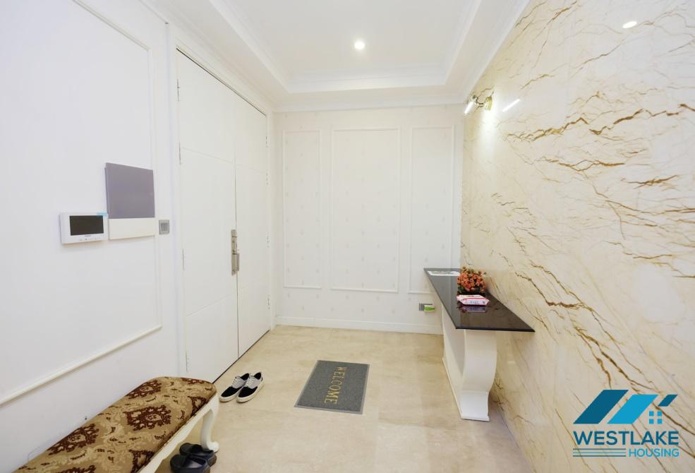 Cho thuê căn hộ 3 phòng ngủ 154m2 sang trọng tại Ciputra, Hà Nội