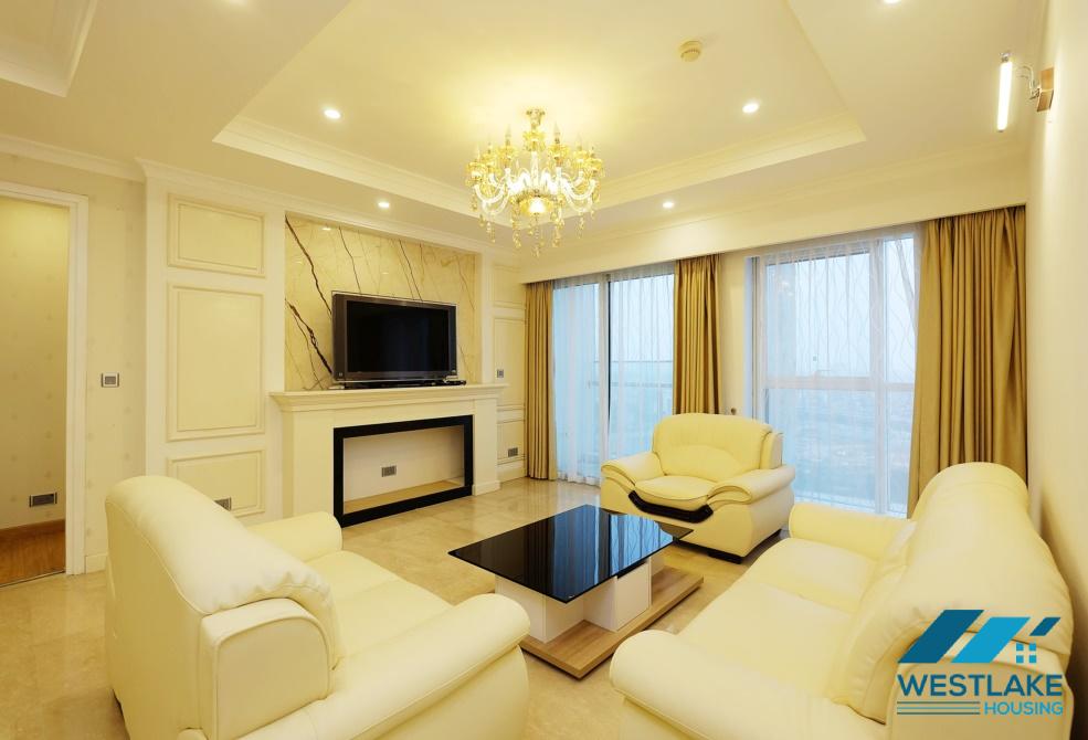 Cho thuê căn hộ 3 phòng ngủ 154m2 sang trọng tại Ciputra, Hà Nội