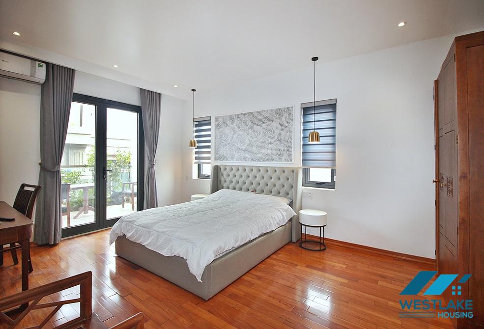 Lovely 04 bedrooms apartment for rent in Tay Ho, Ha Noi