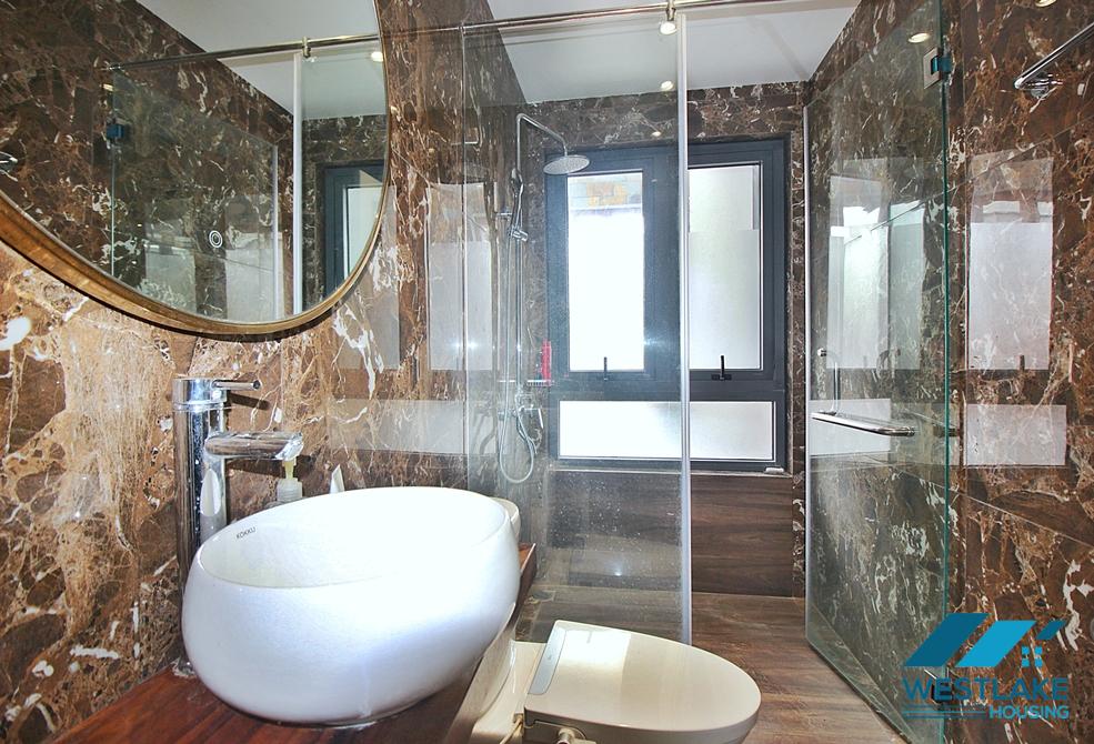 Căn Hộ 2 Phòng Ngủ Ánh Sáng Tự Nhiên Tốt Cho thuê tại Nghi Tàm, Tây Hồ