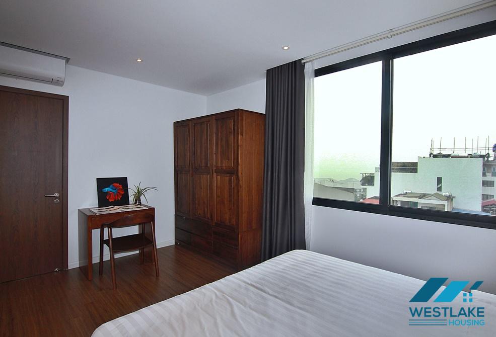 02-bedroom apartment on the top floor with breathtaking lake view on Tu Hoa street, Tay Ho, Ha Noi