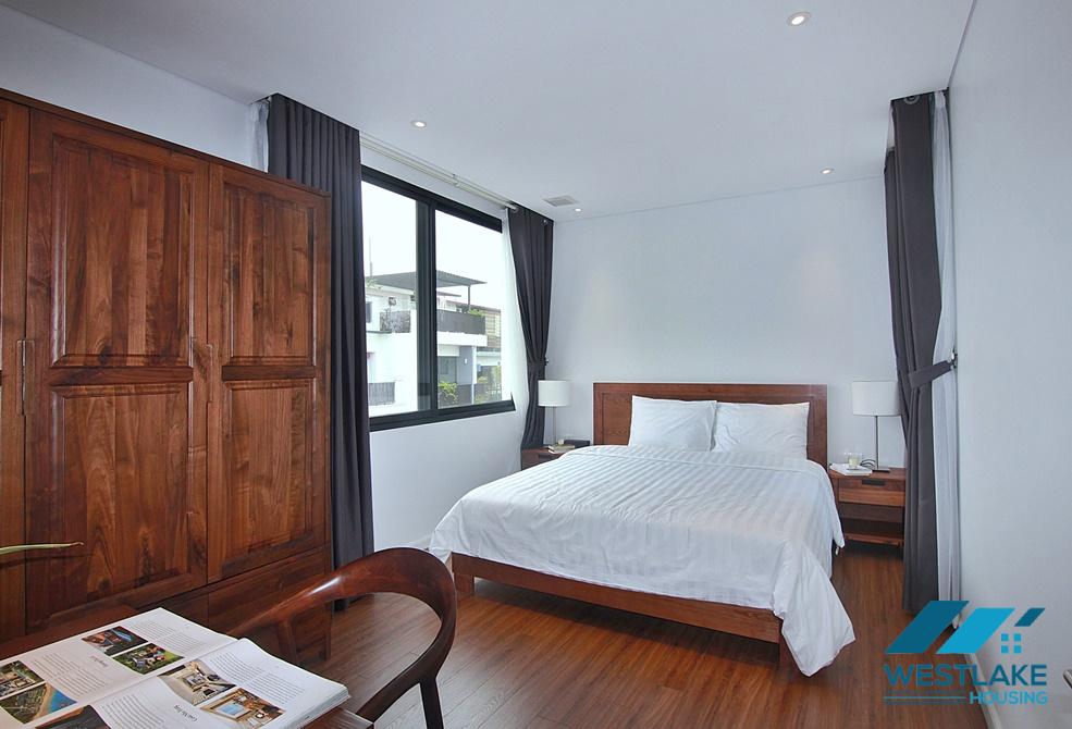 02-bedroom apartment on the top floor with breathtaking lake view on Tu Hoa street, Tay Ho, Ha Noi