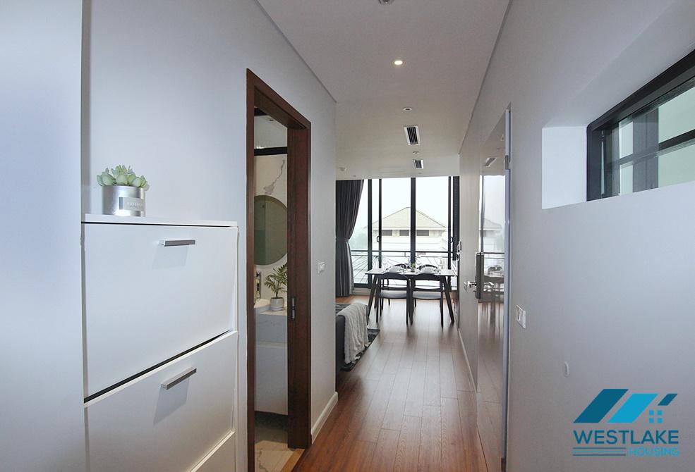 02-bedroom apartment on the top floor with breathtaking lake view on Tu Hoa street, Tay Ho, Ha Noi