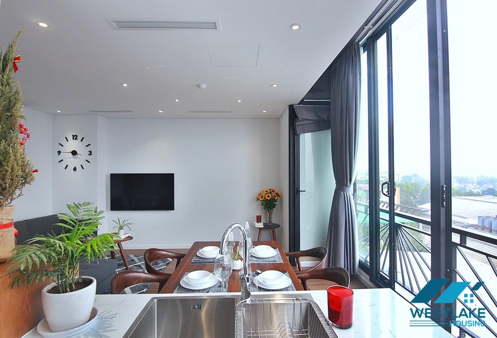 02-bedroom apartment on the top floor with breathtaking lake view on Tu Hoa street, Tay Ho, Ha Noi