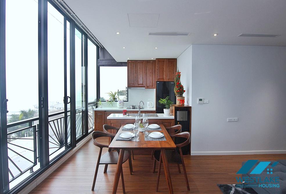 02-bedroom apartment on the top floor with breathtaking lake view on Tu Hoa street, Tay Ho, Ha Noi