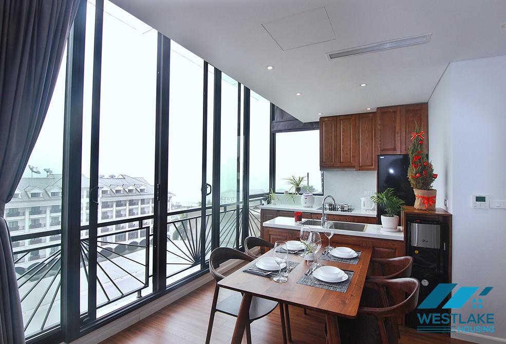 02-bedroom apartment on the top floor with breathtaking lake view on Tu Hoa street, Tay Ho, Ha Noi