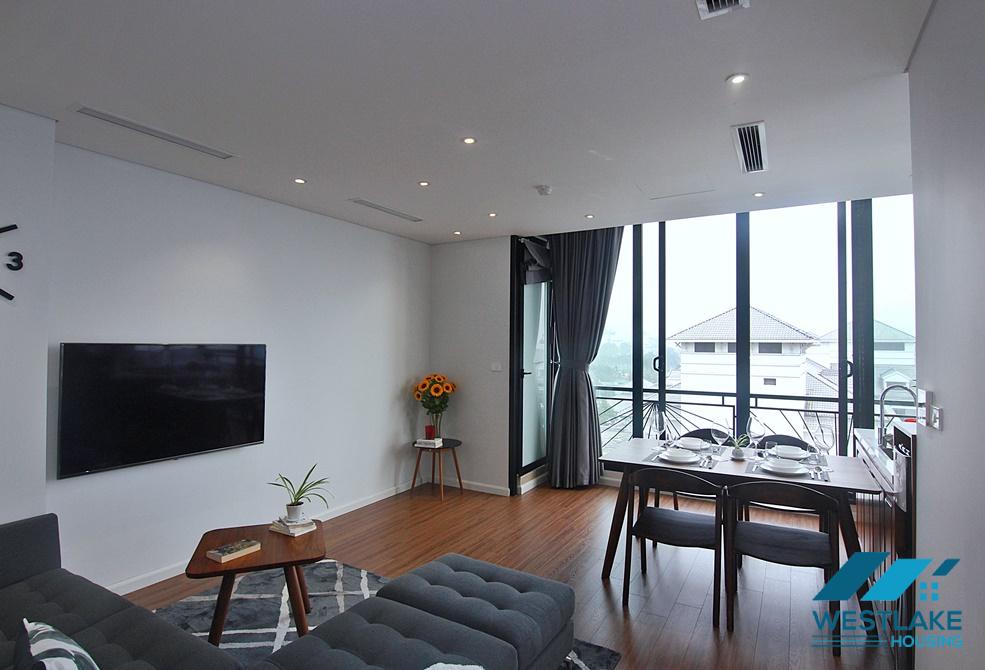 02-bedroom apartment on the top floor with breathtaking lake view on Tu Hoa street, Tay Ho, Ha Noi