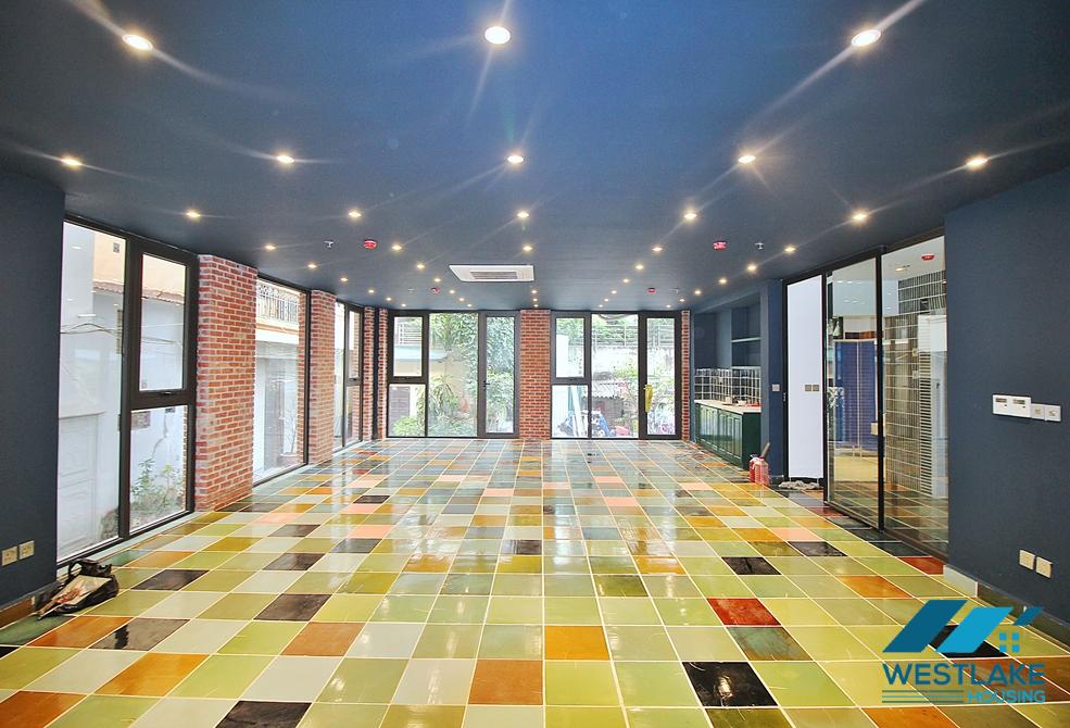 Brand new an office for rent in Dang Thai Mai , Tay Ho