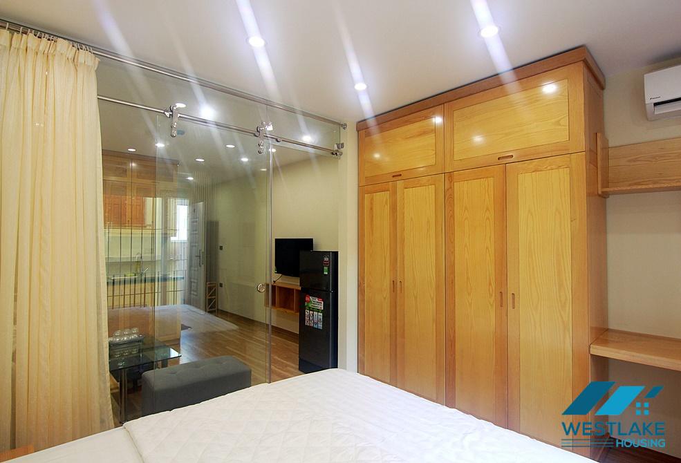 A cozy and good-priced apartment for rent on Dang Thai Mai street