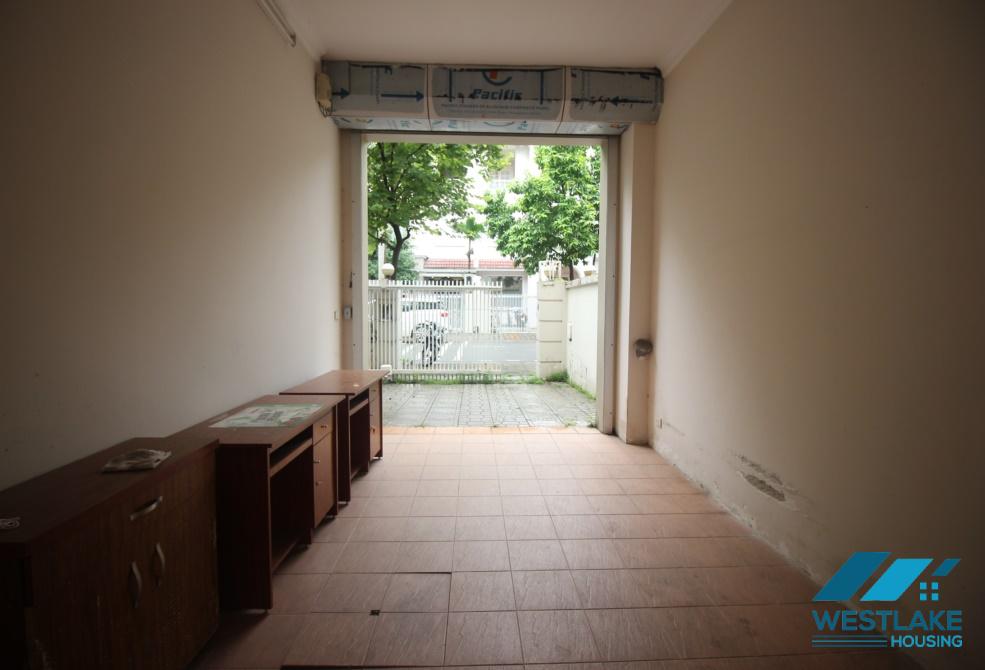 Biệt thự 04 phòng ngủ đầy đủ nội thất cho thuê tại Ciputra
