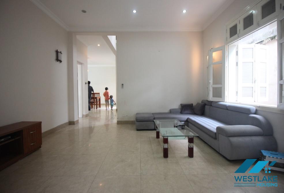 Biệt thự 04 phòng ngủ đầy đủ nội thất cho thuê tại Ciputra
