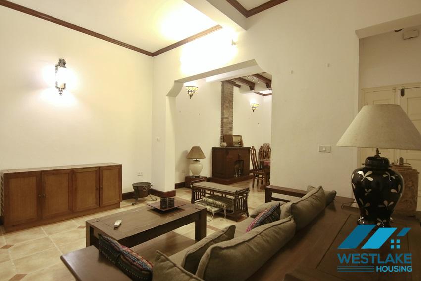 Nhà 2 phòng ngủ cho thuê tại đường Lương Yên quận Hai Bà Trưng