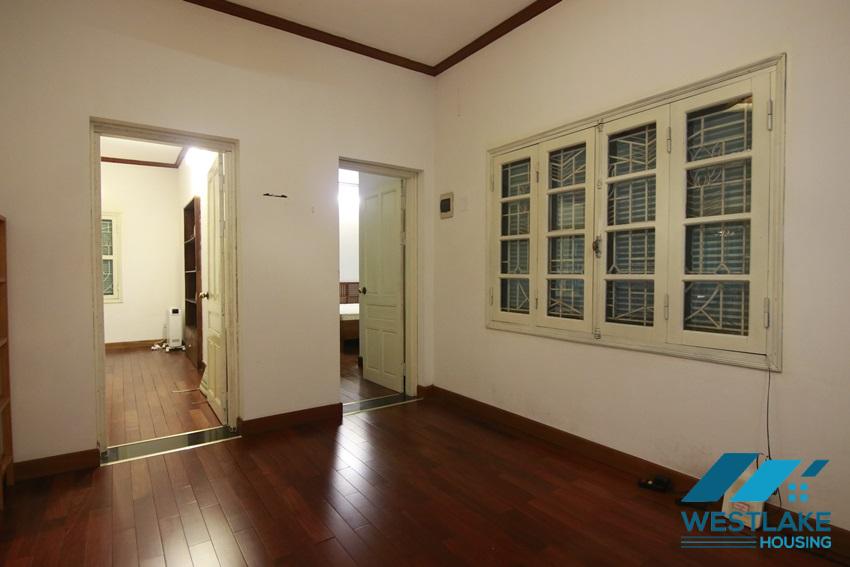 Nhà 2 phòng ngủ cho thuê tại đường Lương Yên quận Hai Bà Trưng