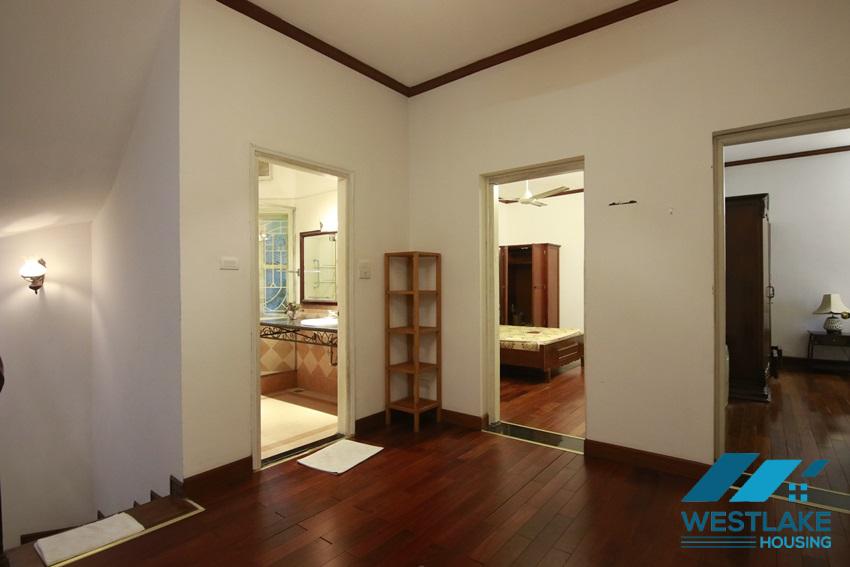 Nhà 2 phòng ngủ cho thuê tại đường Lương Yên quận Hai Bà Trưng