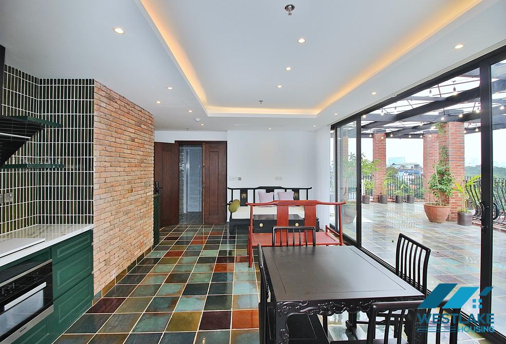 Căn Hộ 2 Phòng Ngủ Độc Đáo Có Ban Công Rộng Thoáng Mát Tại Đặng Thai Mai, Tây Hồ