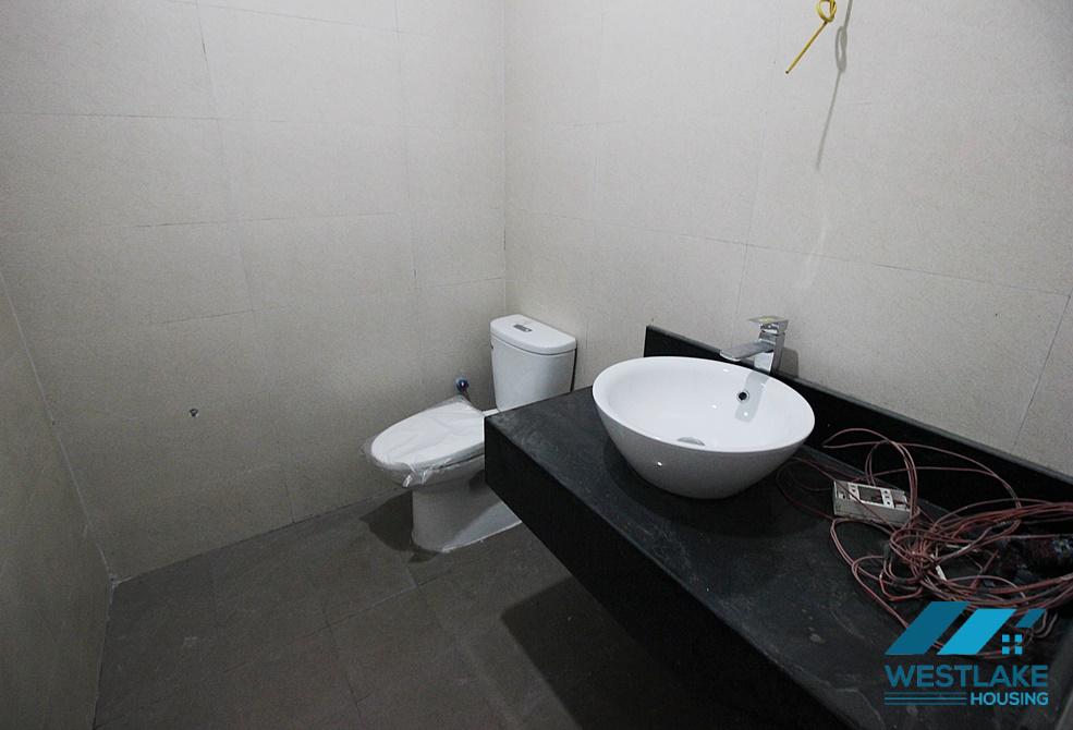 Biệt thự cho thuê tại Hoàn Kiếm thích hợp để ở, kinh doanh hoặc làm văn phòng