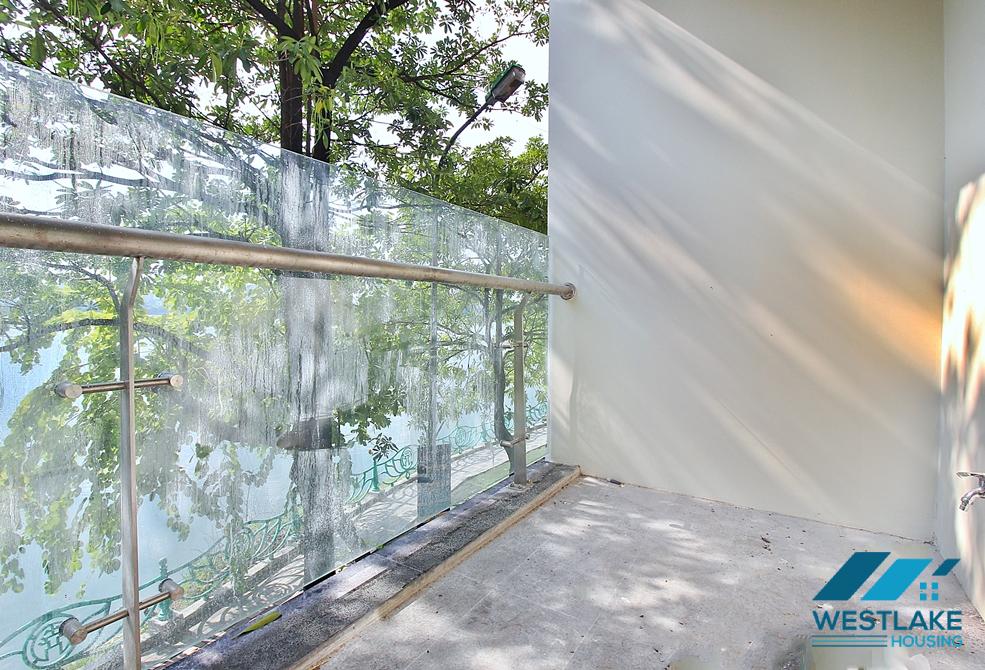 Lake view and bright office for rent in Tay Ho, Ha Noi