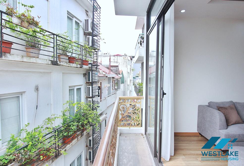 A spacious and bright 1 bedroom apartment in Tay ho area