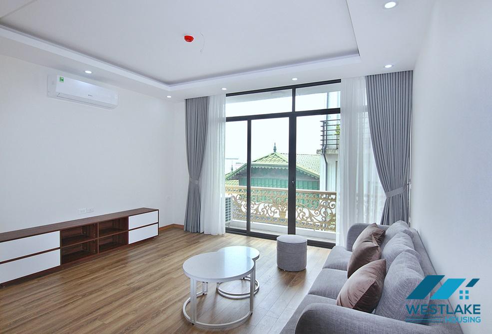 A spacious and bright 1 bedroom apartment in Tay ho area